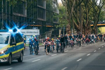 Kidical Mass Dortmund Nummer 14 auf der B1