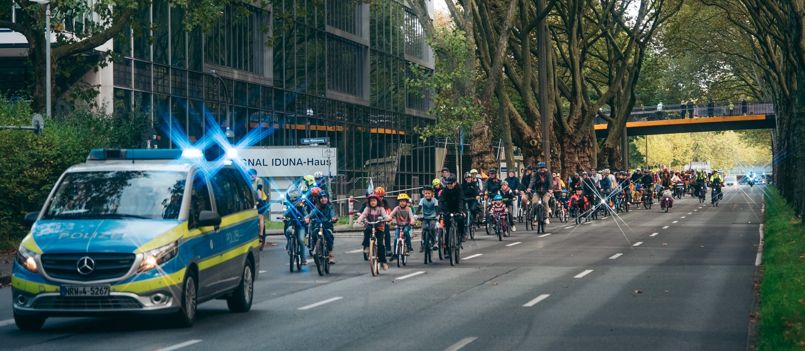 Kidical Mass Dortmund Nummer 14 auf der B1
